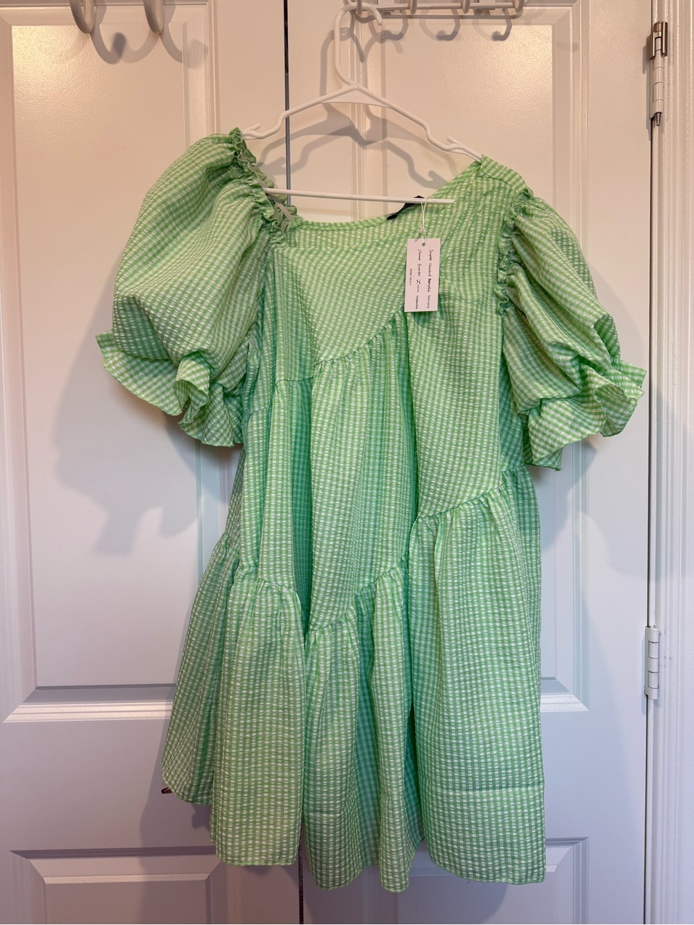 Women’s Light Green Puff Sleeve Tiered Dress